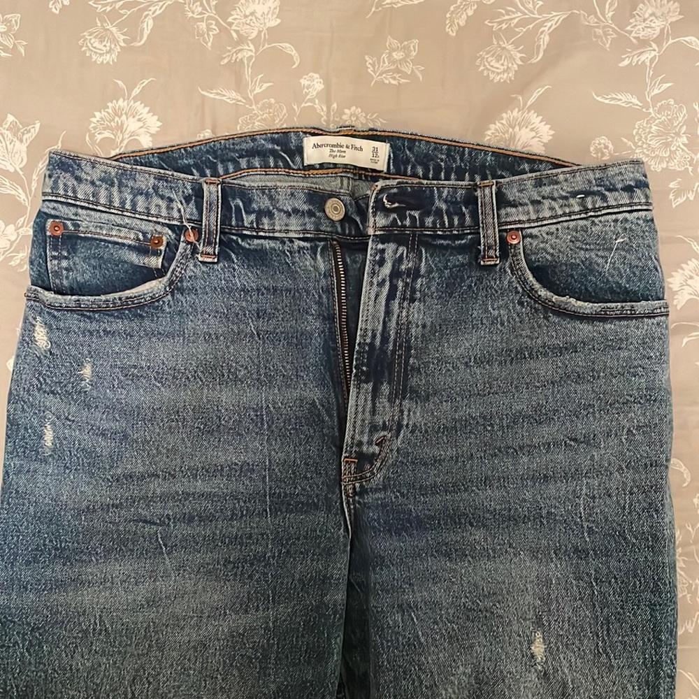 Abercrombie “The Mom High Rise” Jeans - Medium Wash - Medium Distressed